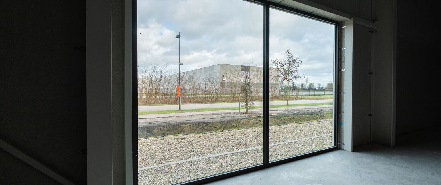 Industrieel gebouw te koop in Dilsen-Stokkem